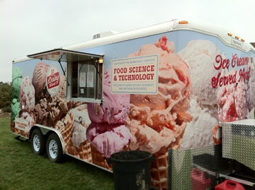 Dairy store trailer